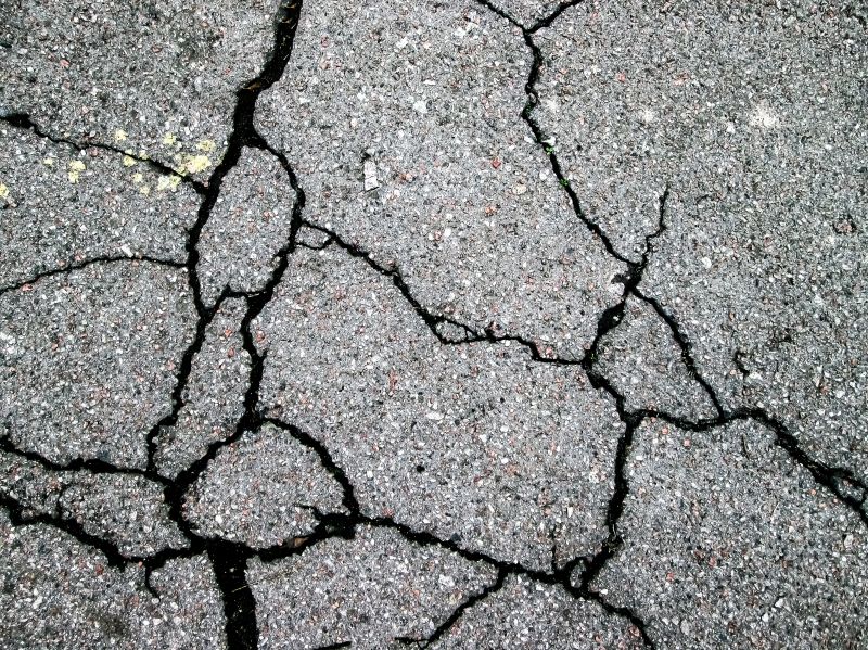 Asphalt Cracks Repair detail